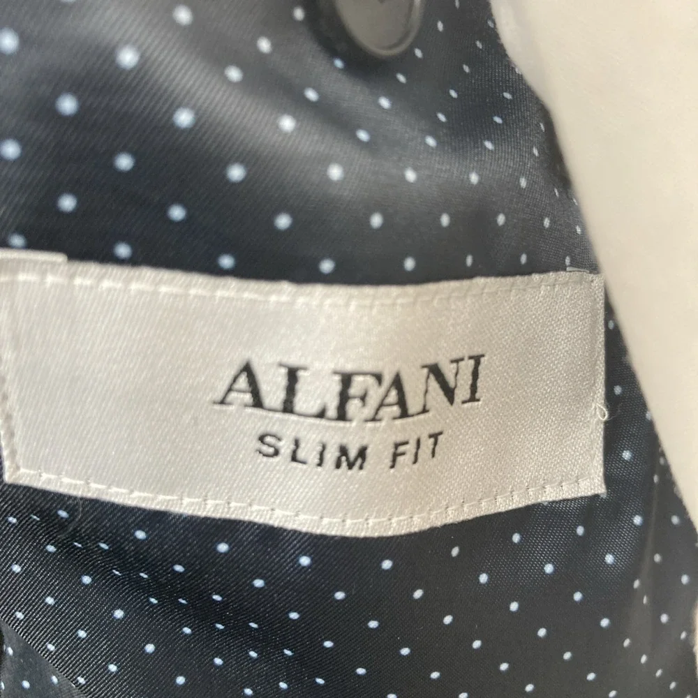 Alfani Mens Slim fit 2-pc Tuxedo Suit Jacket Blazer 42R Black Solid Pants 33W 32